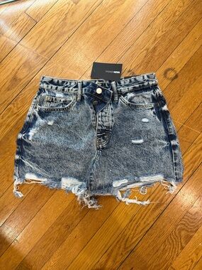 Fashion Nova Acid Wash Distressed Jean Shorts - Blue